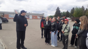 Директор музея Алексей Пенягин провёл пешую экскурсию по центру Сосновки