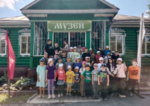 Сосновский краеведческий музей посетили ребята из лагеря дневного пребывания "Солнышко"